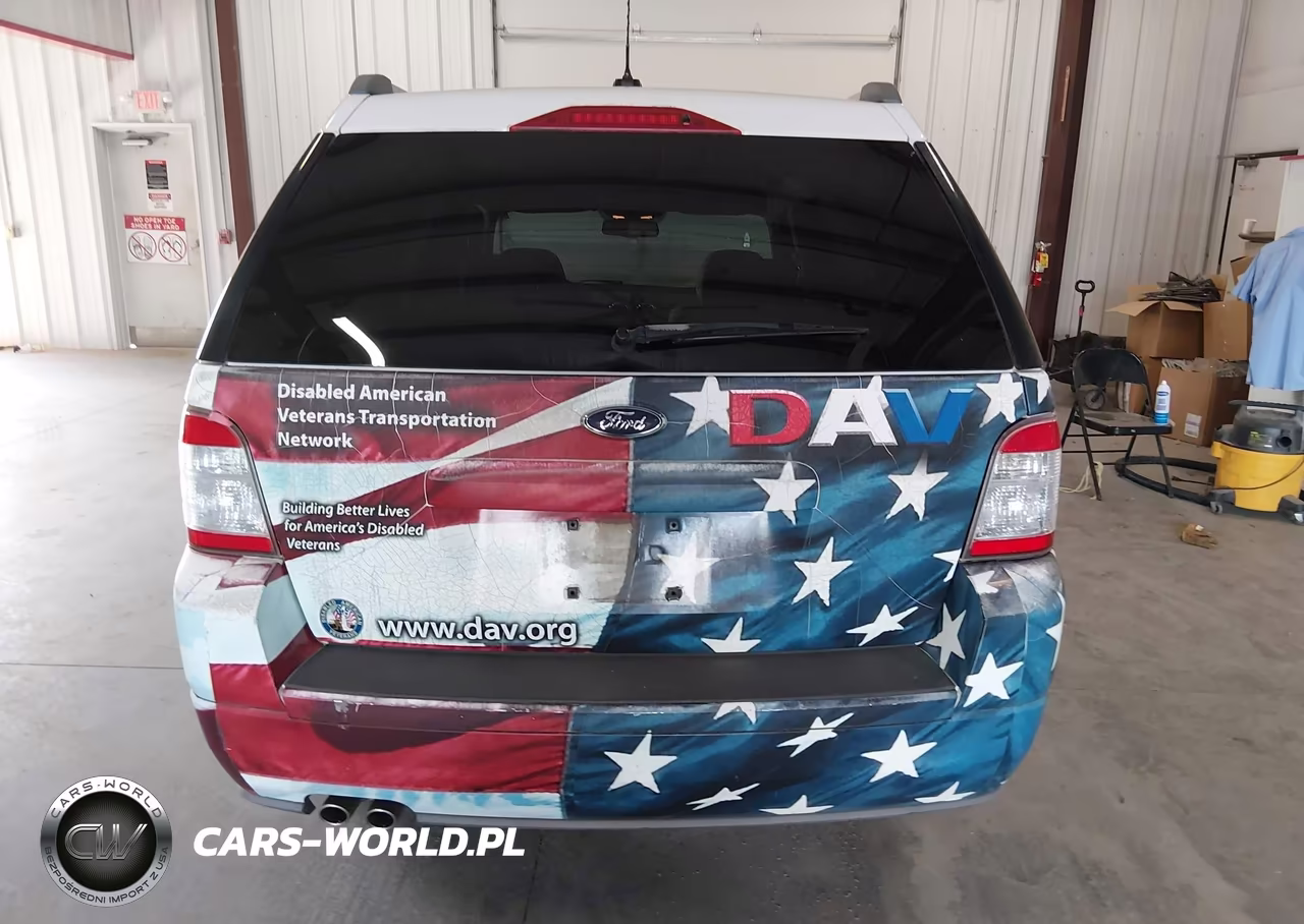 2008 Ford Taurus X Sel VIN:1FMDK02W98GA39715 - 16
