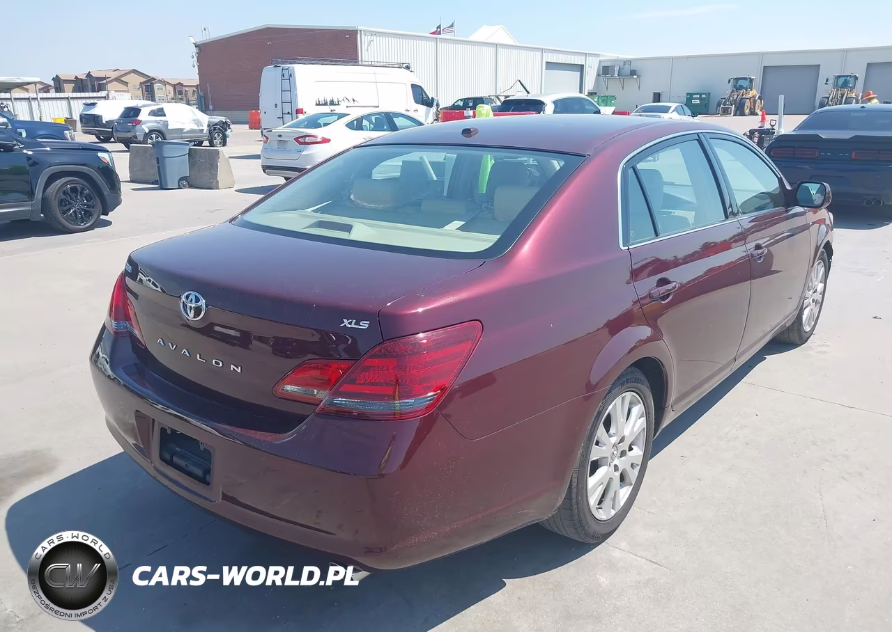 2010 Toyota Avalon Xls VIN:4T1BK3DB4AU356604 - 4
