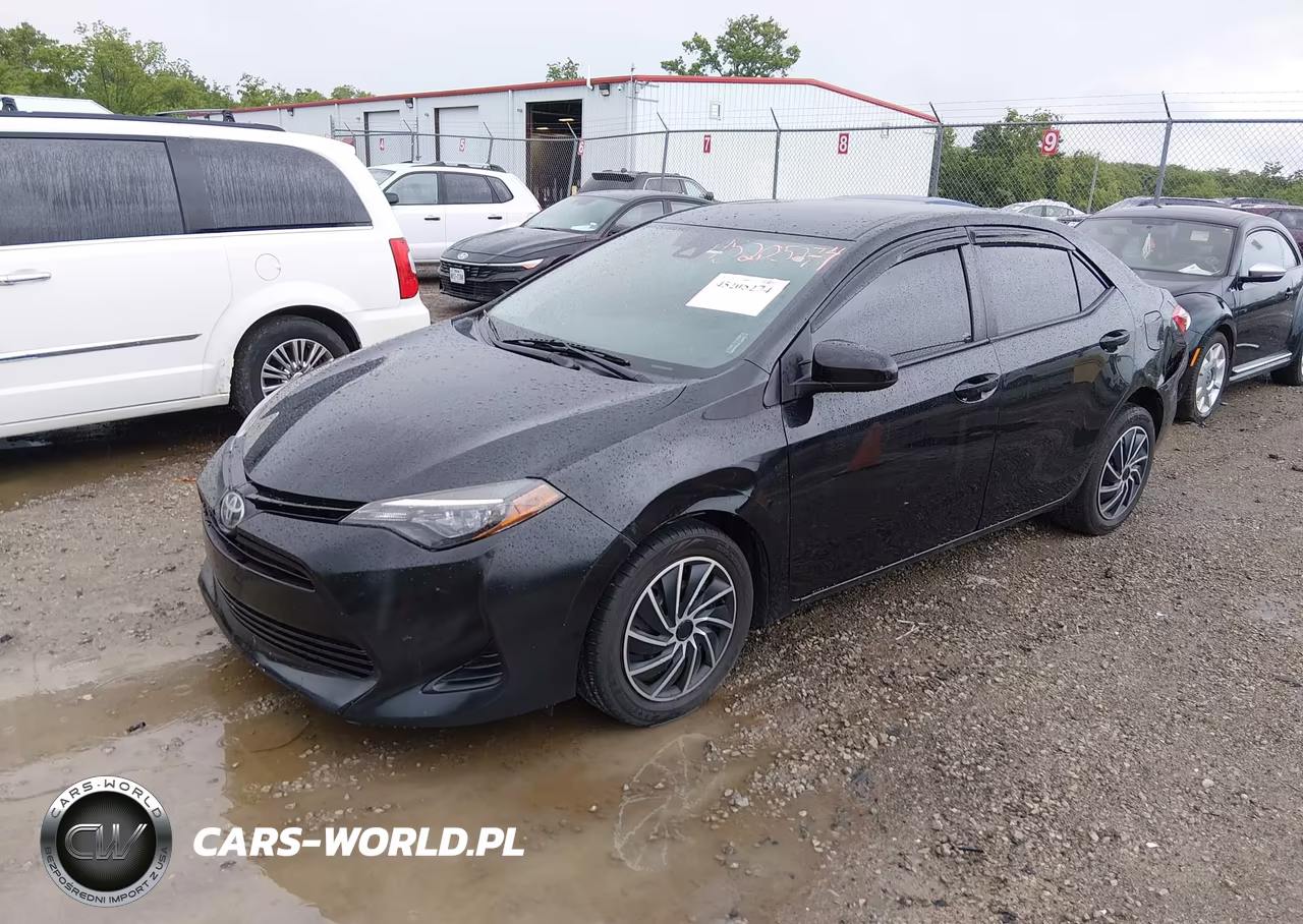 2017 Toyota Corolla Le VIN:2T1BURHE1HC943887 - 2