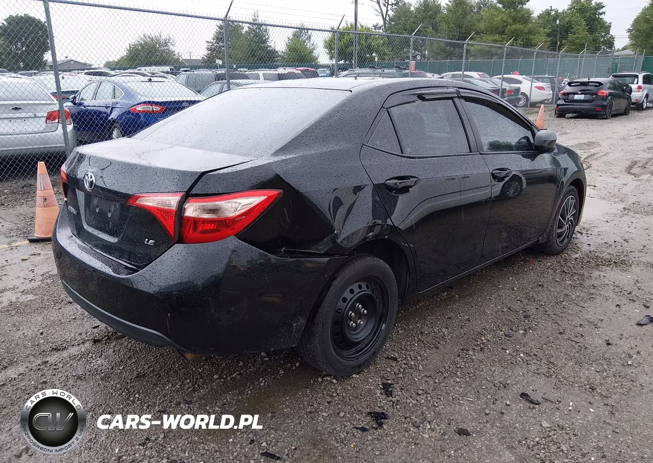 2017 Toyota Corolla Le VIN:2T1BURHE1HC943887 - 4