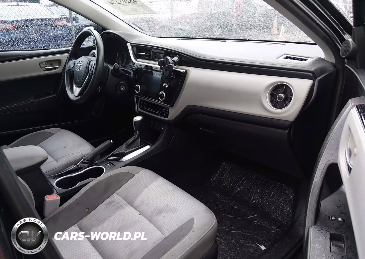 2017 Toyota Corolla Le VIN:2T1BURHE1HC943887 - 5