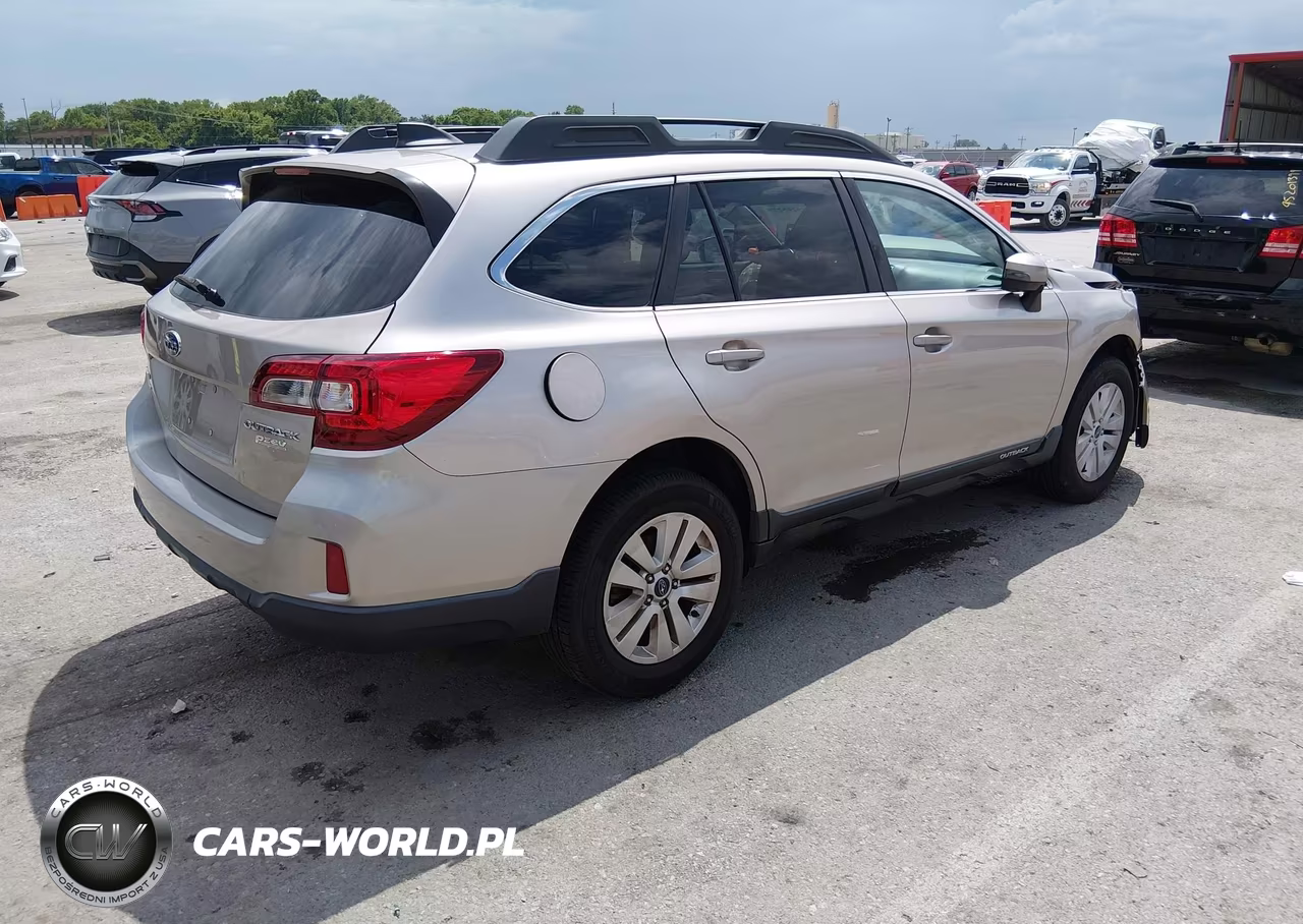 2017 Subaru Outback 2.5I Premium VIN:4S4BSAFC0H3393692 - 4