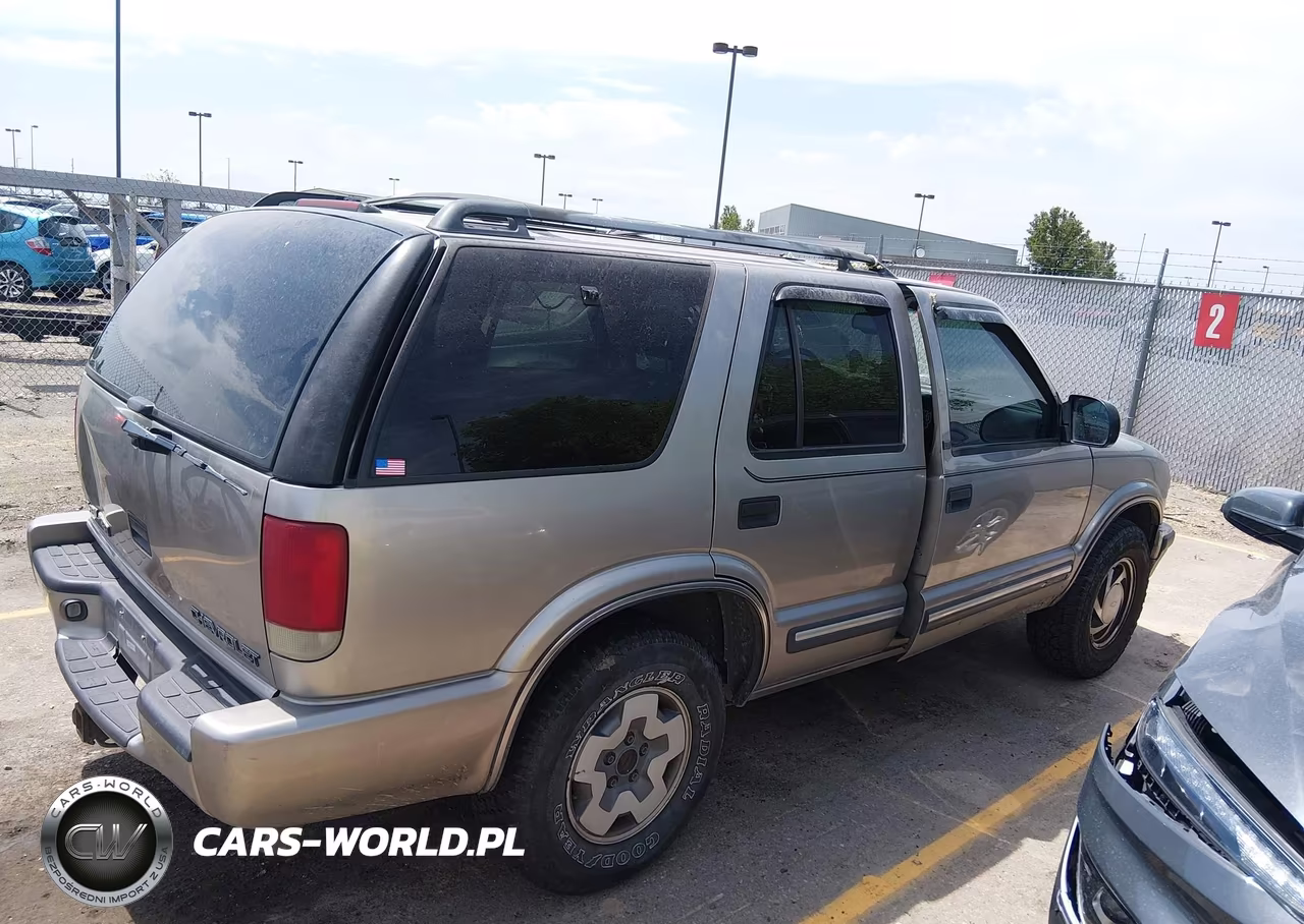 2001 Chevrolet Blazer Lt VIN:1GNDT13WX12131948 - 4