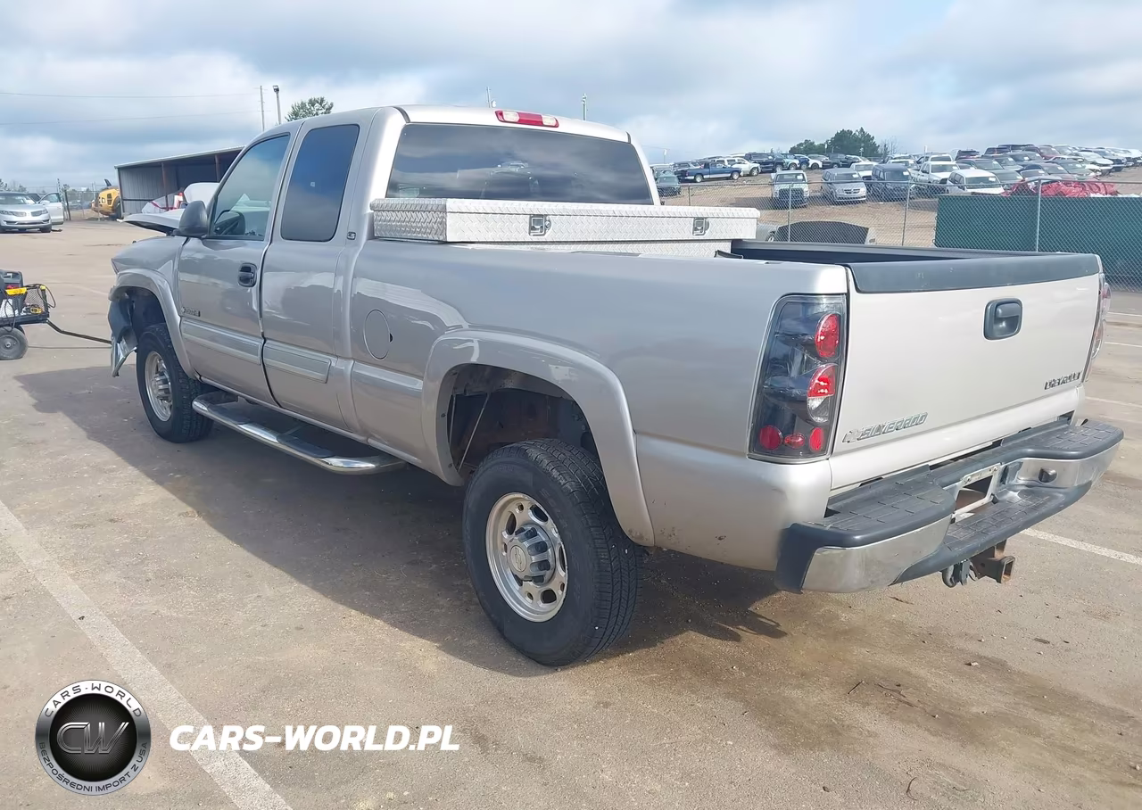 2005 Chevrolet Silverado 2500Hd Ls VIN:1GCHC29U05E209518 - 3