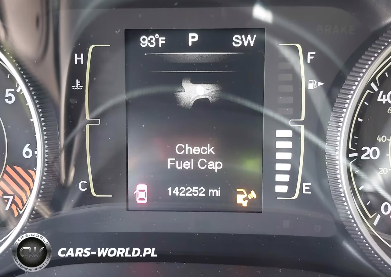 2015 Jeep Cherokee Latitude VIN:1C4PJLCBXFW643259 - 15