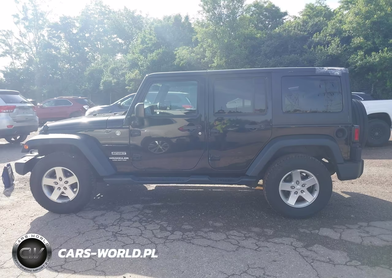 2015 Jeep Wrangler Unlimited Sport VIN:1C4HJWDG9FL518643 - 15
