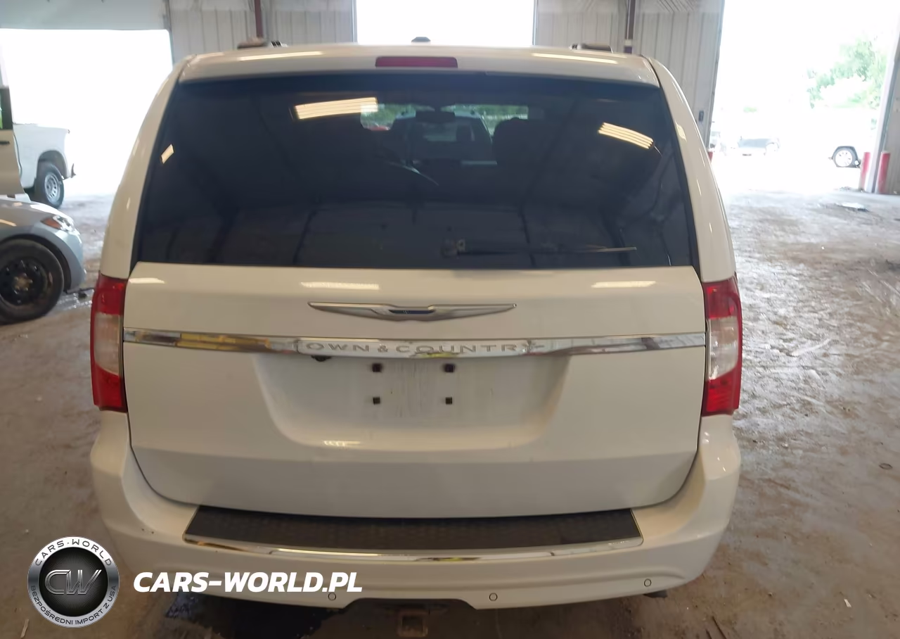 2014 Chrysler Town & Country Touring-L VIN:2C4RC1CG8ER260818 - 16