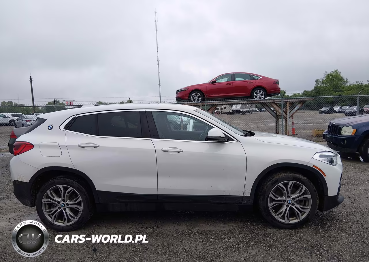 2018 BMW X2 xDrive28I VIN:WBXYJ5C36JEF75250 - 13