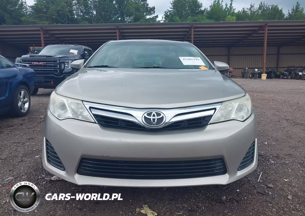 2014 Toyota Camry Le VIN:4T1BF1FK4EU470243 - 12