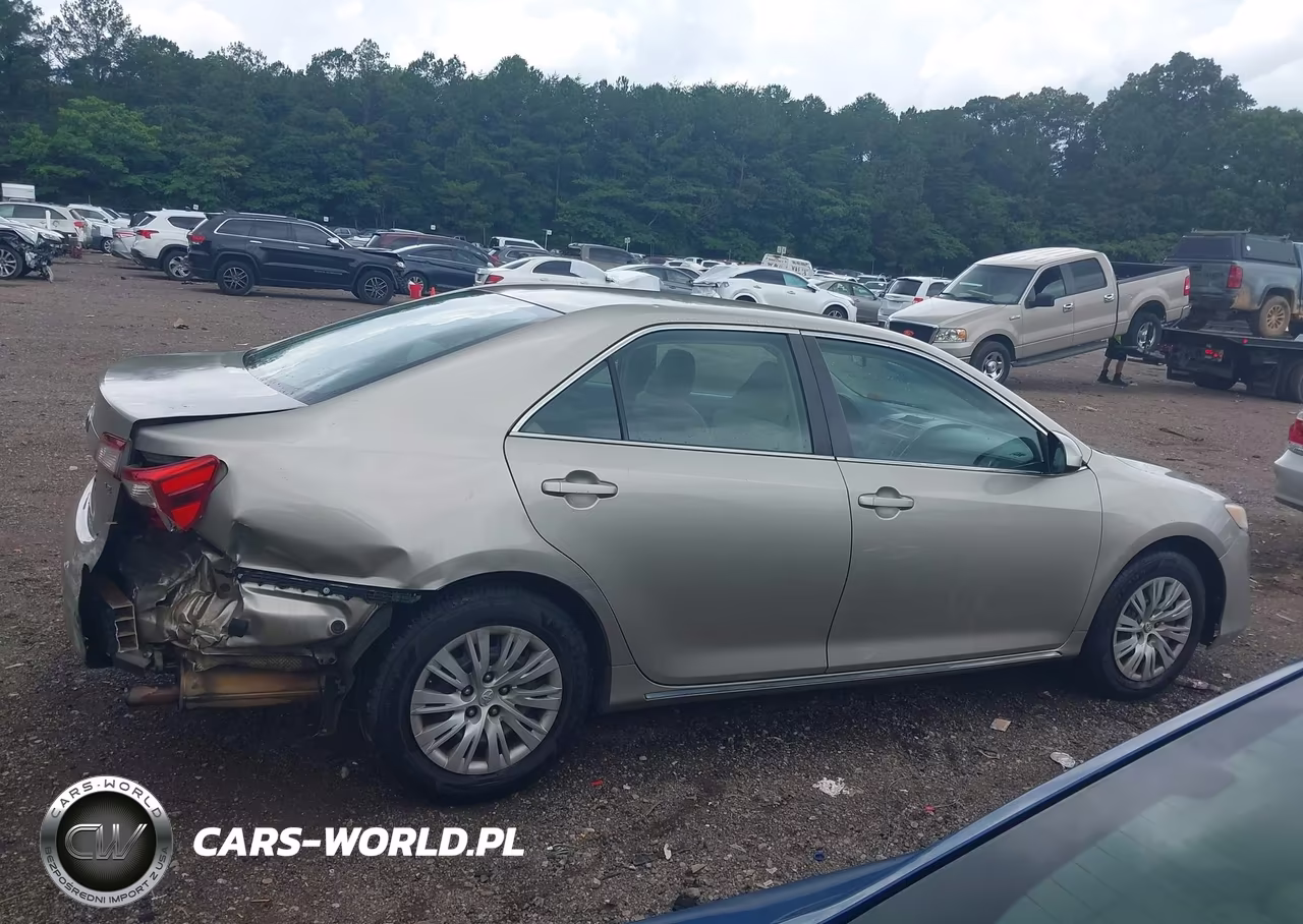 2014 Toyota Camry Le VIN:4T1BF1FK4EU470243 - 13