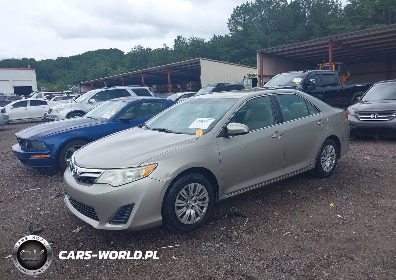 2014 Toyota Camry Le VIN:4T1BF1FK4EU470243 - 2