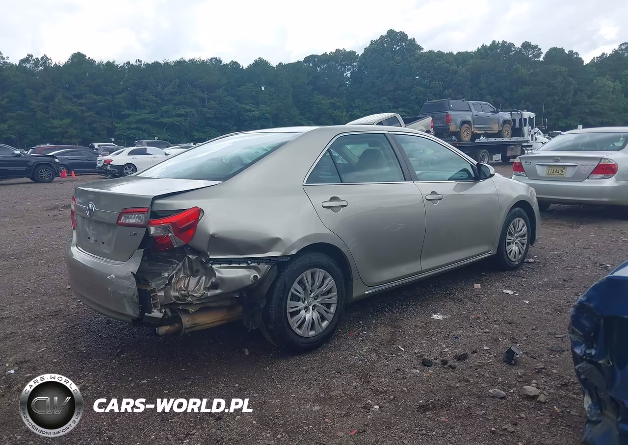 2014 Toyota Camry Le VIN:4T1BF1FK4EU470243 - 4