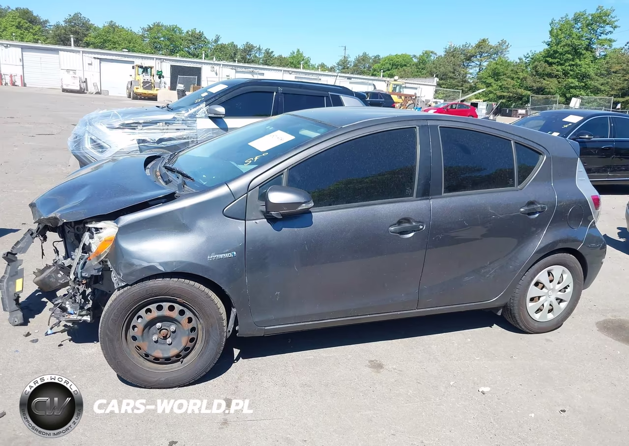2012 Toyota Prius C Two VIN:JTDKDTB36C1512916 - 13