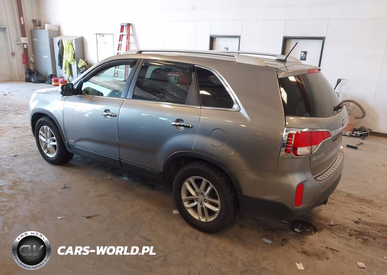 2015 Kia Sorento Lx V6 VIN:5XYKTDA73FG625725 - 3