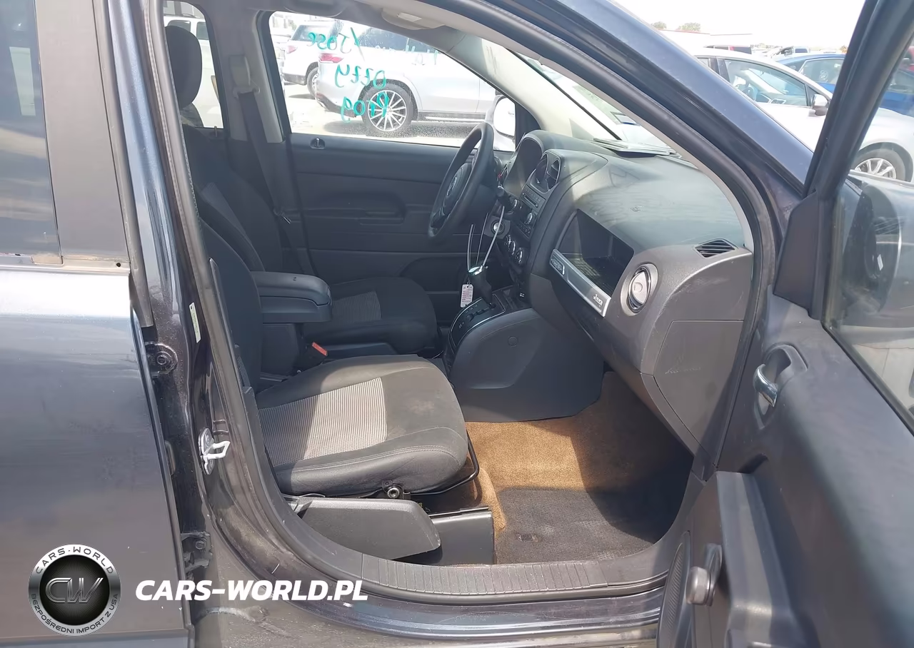 2014 Jeep Compass Sport VIN:1C4NJCBA7ED631242 - 5