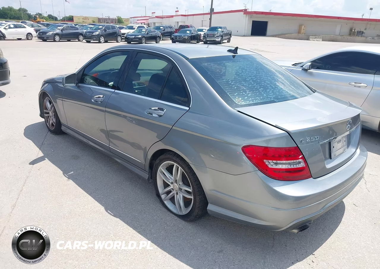 2014 Mercedes-Benz C 250 Sport VIN:WDDGF4HBXEG216565 - 3