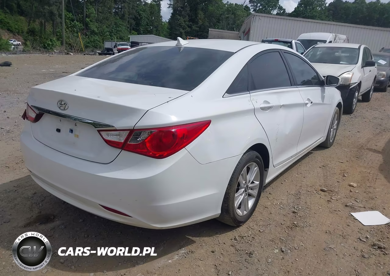2011 Hyundai Sonata Gls VIN:5NPEB4AC3BH207584 - 4