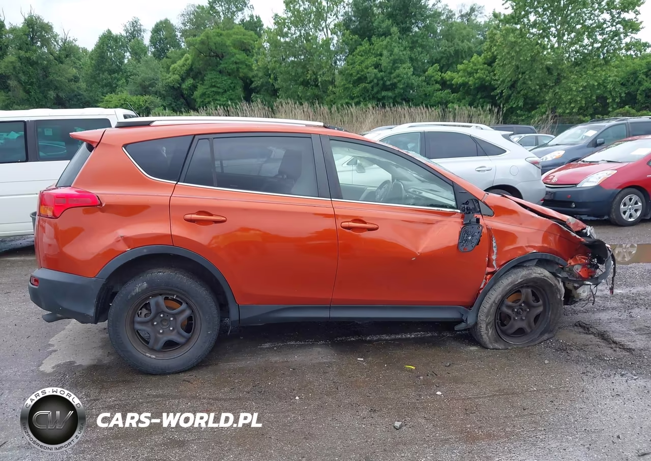 2015 Toyota Rav4 Le VIN:JTMZFREV3FJ042325 - 13