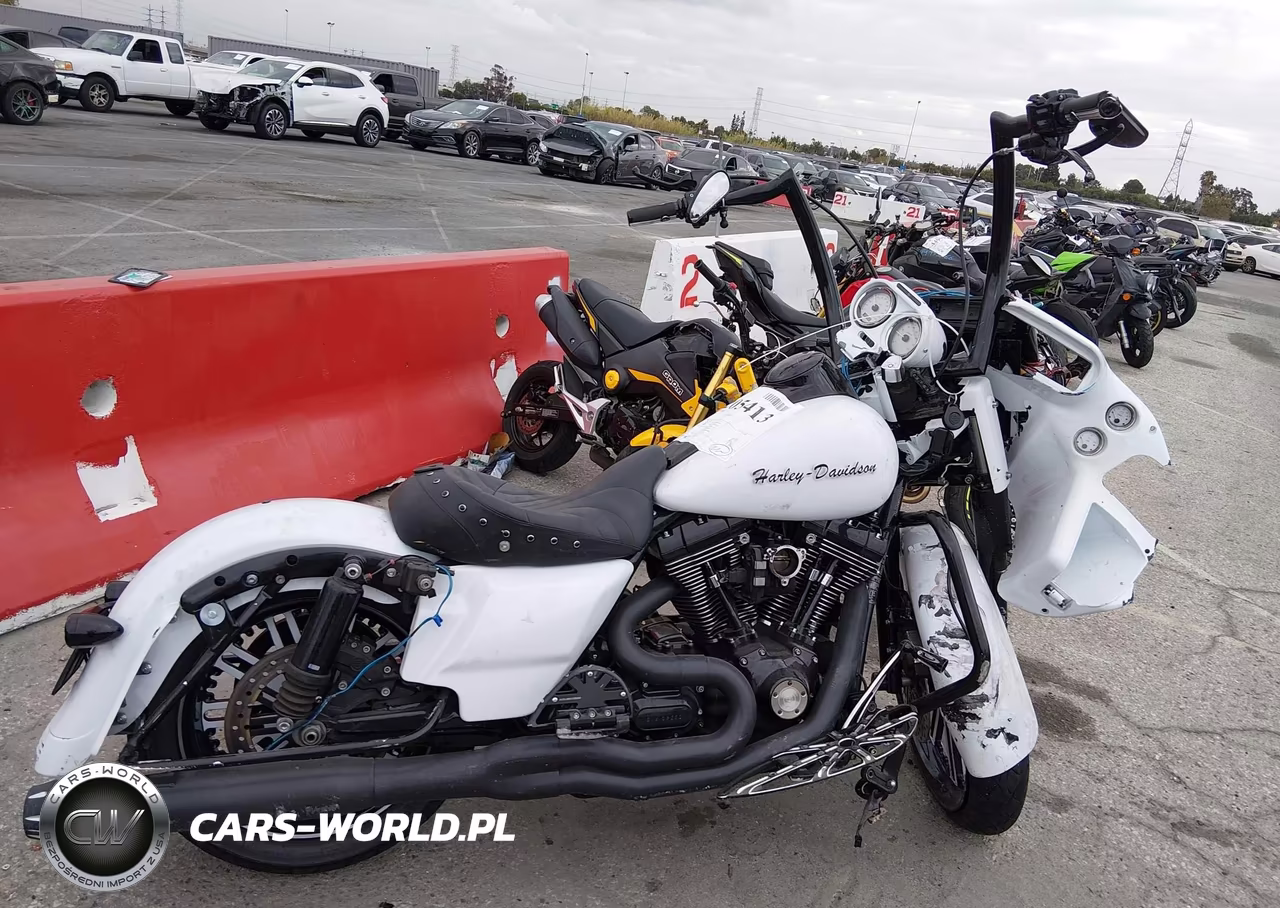 2011 Harley-Davidson Fltrx VIN:1HD1KH433BB608053 - 12