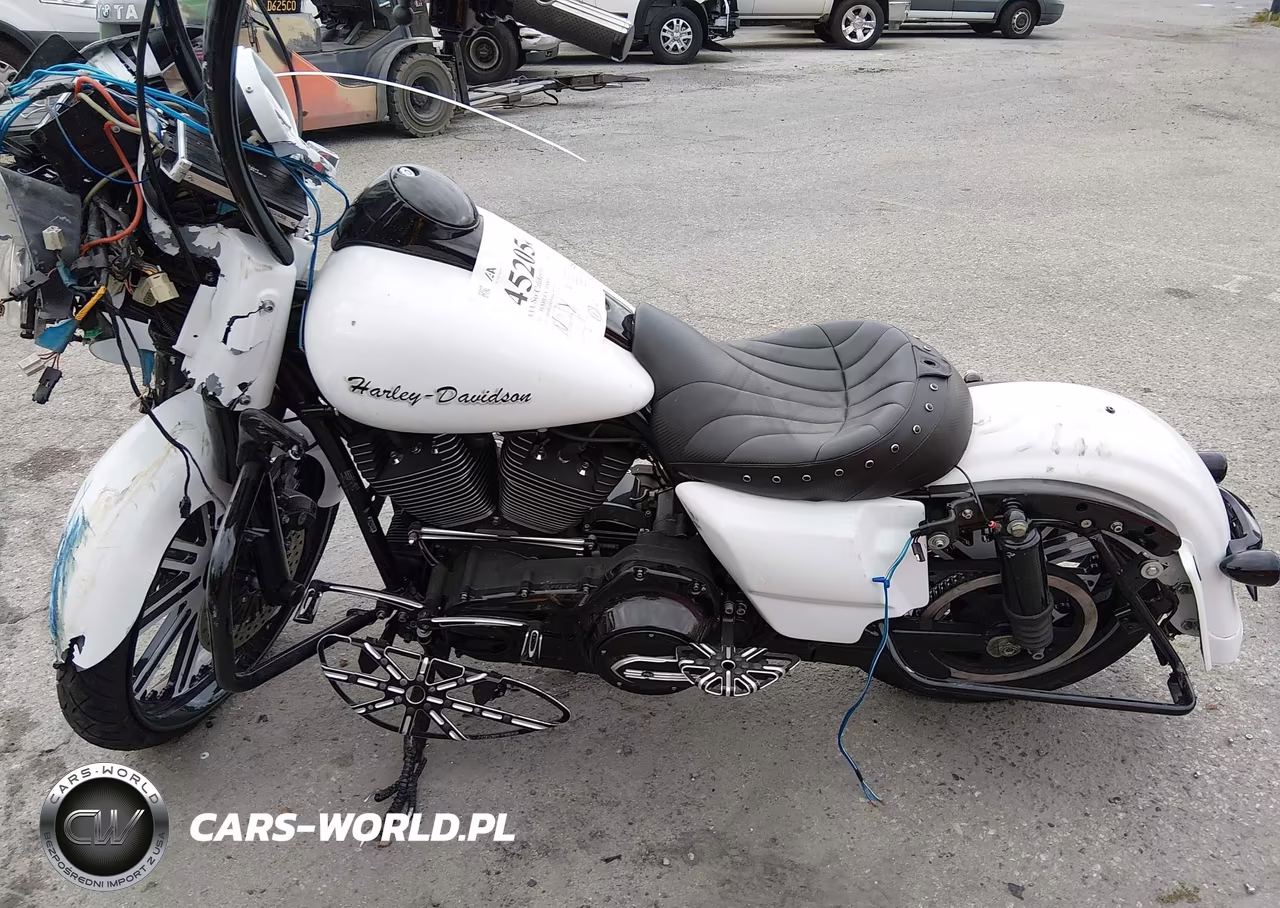 2011 Harley-Davidson Fltrx VIN:1HD1KH433BB608053 - 13