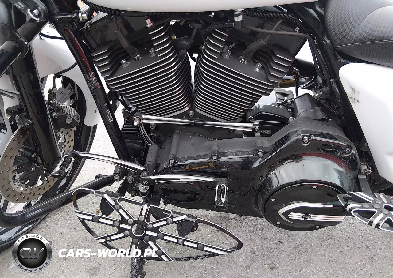 2011 Harley-Davidson Fltrx VIN:1HD1KH433BB608053 - 9