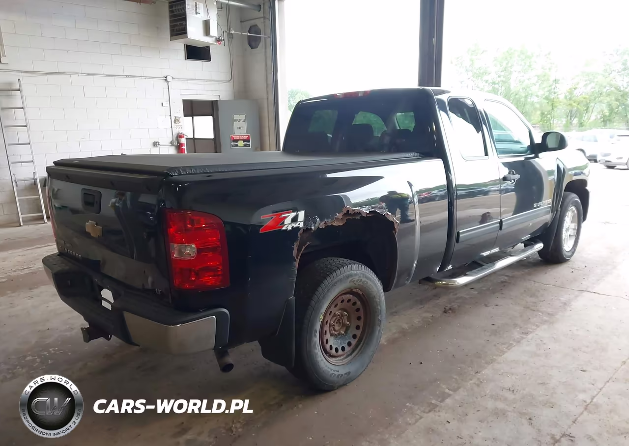 2010 Chevrolet Silverado 1500 Lt VIN:1GCSKSE39AZ263568 - 4