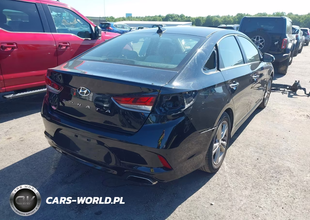2018 Hyundai Sonata Sel VIN:5NPE34AF1JH657692 - 4