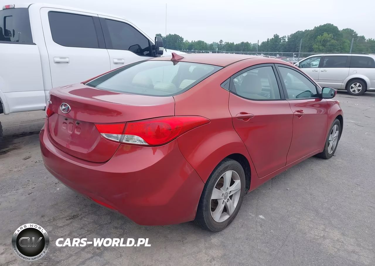 2013 Hyundai Elantra Gls VIN:KMHDH4AE8DU766502 - 4