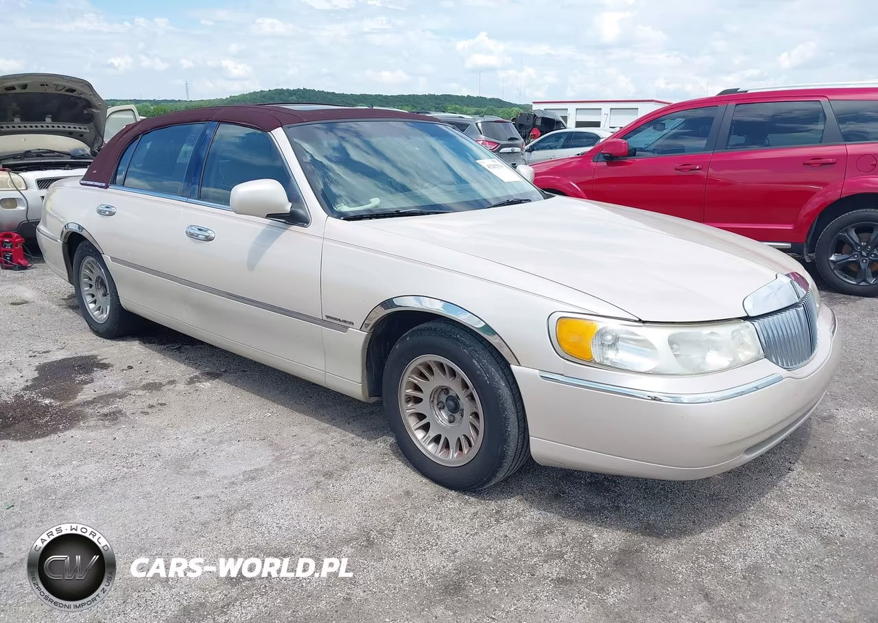 1999 Lincoln Town Car Cartier