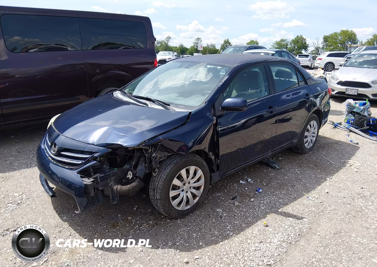 2013 Toyota Corolla Le VIN:2T1BU4EE8DC993011 - 2