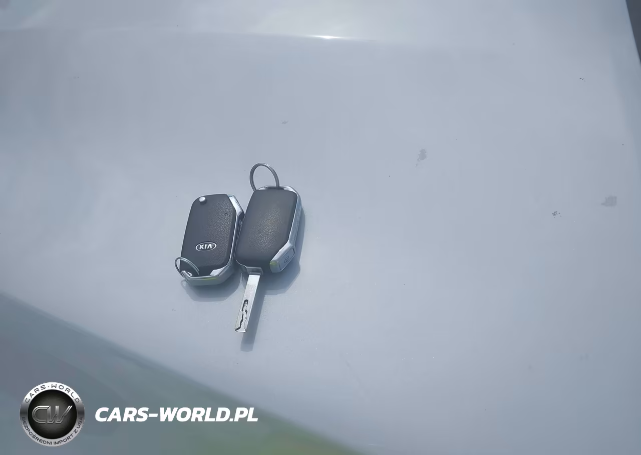 2019 Kia Forte Lxs VIN:3KPF24AD2KE117893 - 11