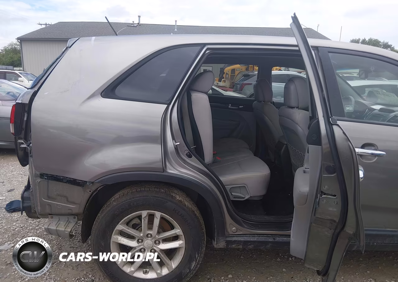 2015 Kia Sorento Lx VIN:5XYKT3A66FG618169 - 8