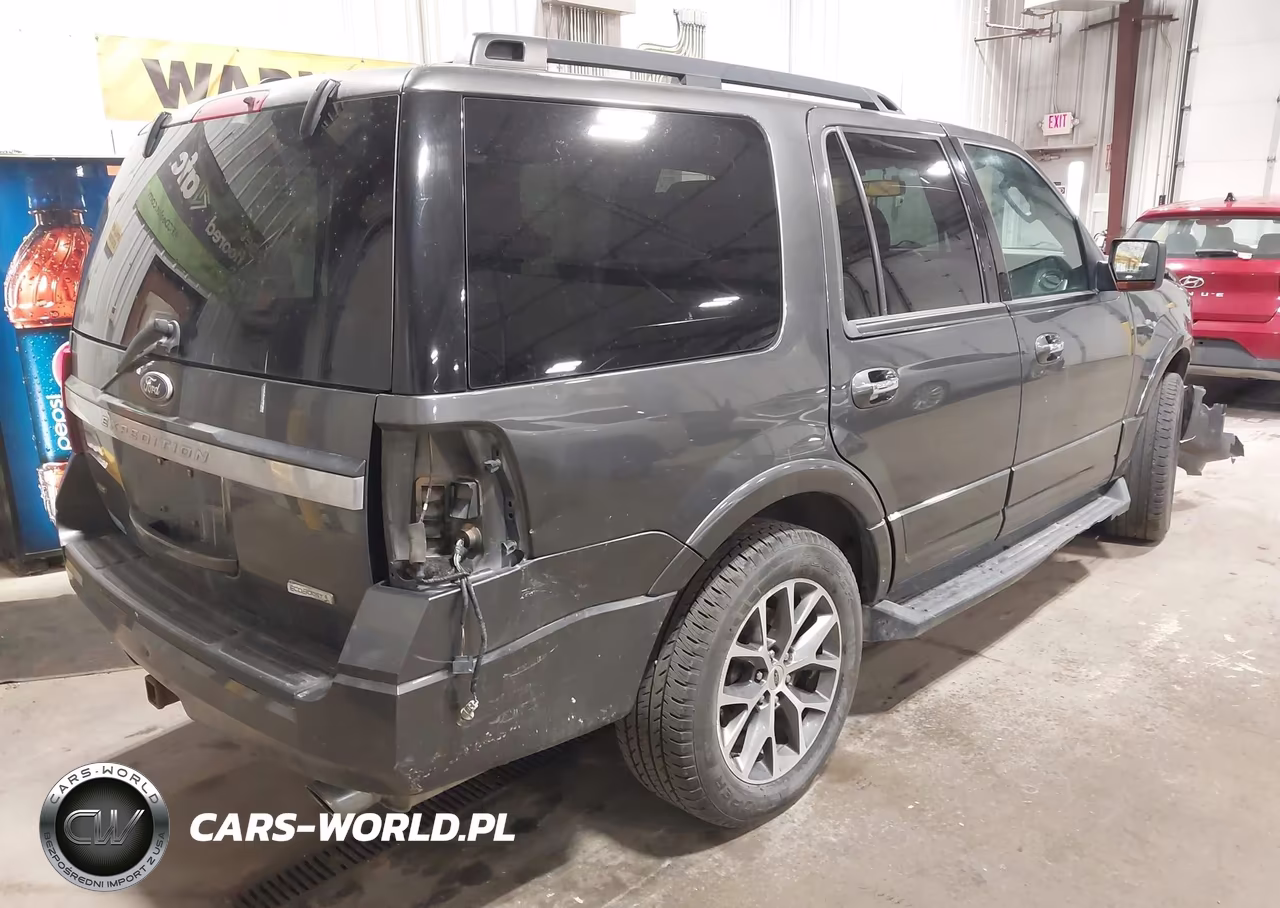 2016 Ford Expedition Xlt VIN:1FMJU1HT1GEF35506 - 4