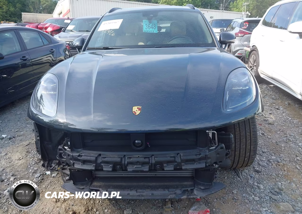 2024 Porsche Macan T VIN:WP1AA2A52RLB01087 - 12