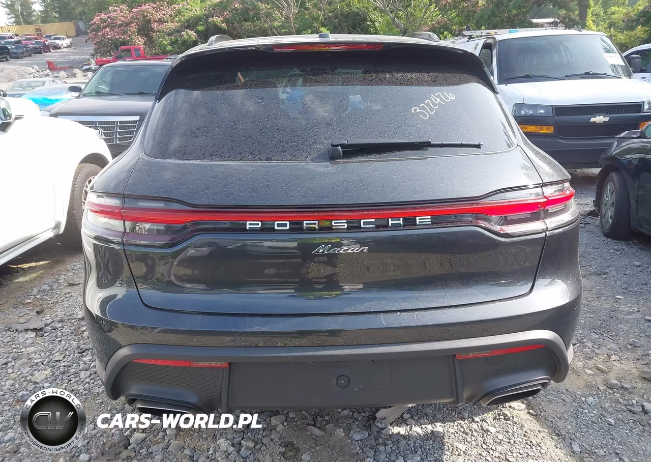2024 Porsche Macan T VIN:WP1AA2A52RLB01087 - 16