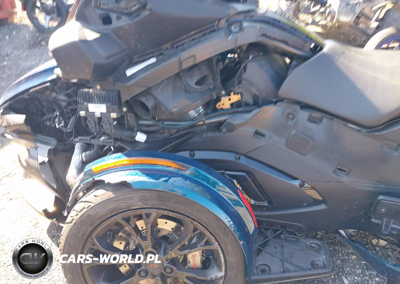 2021 Can-Am Spyder Roadster Rt-Rt Limited VIN:2BXNBDD23MV001729 - 9