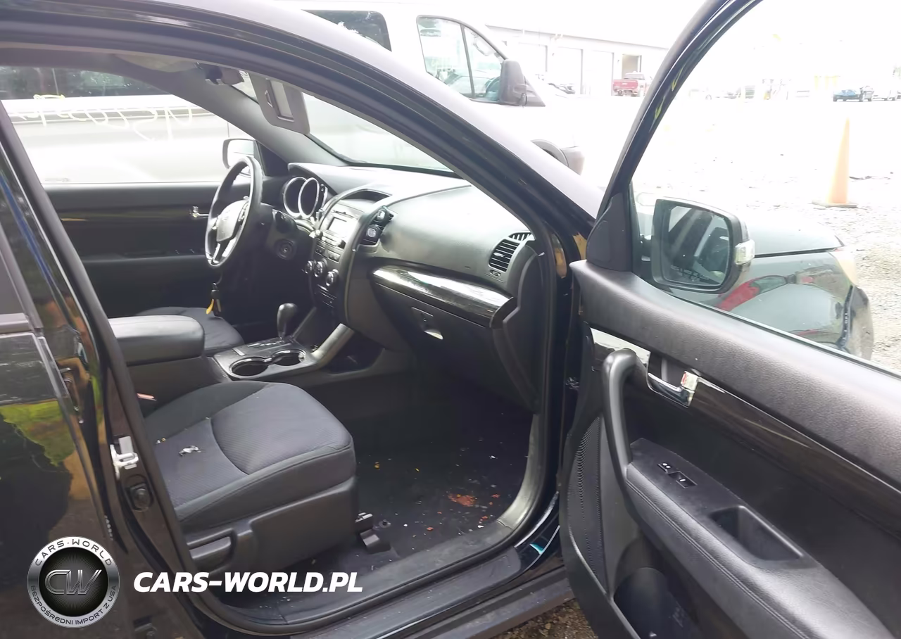 2012 Kia Sorento Lx VIN:5XYKT4A62CG229045 - 5