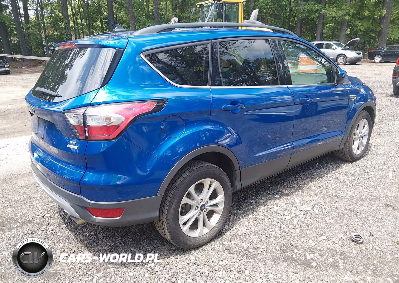 2018 Ford Escape Se VIN:1FMCU0GD1JUC11577 - 4