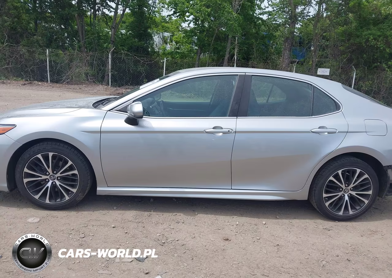 2018 Toyota Camry Se VIN:4T1B11HK7JU045170 - 15