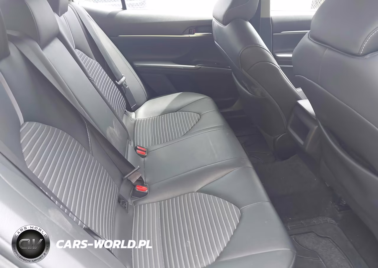 2018 Toyota Camry Se VIN:4T1B11HK7JU045170 - 8