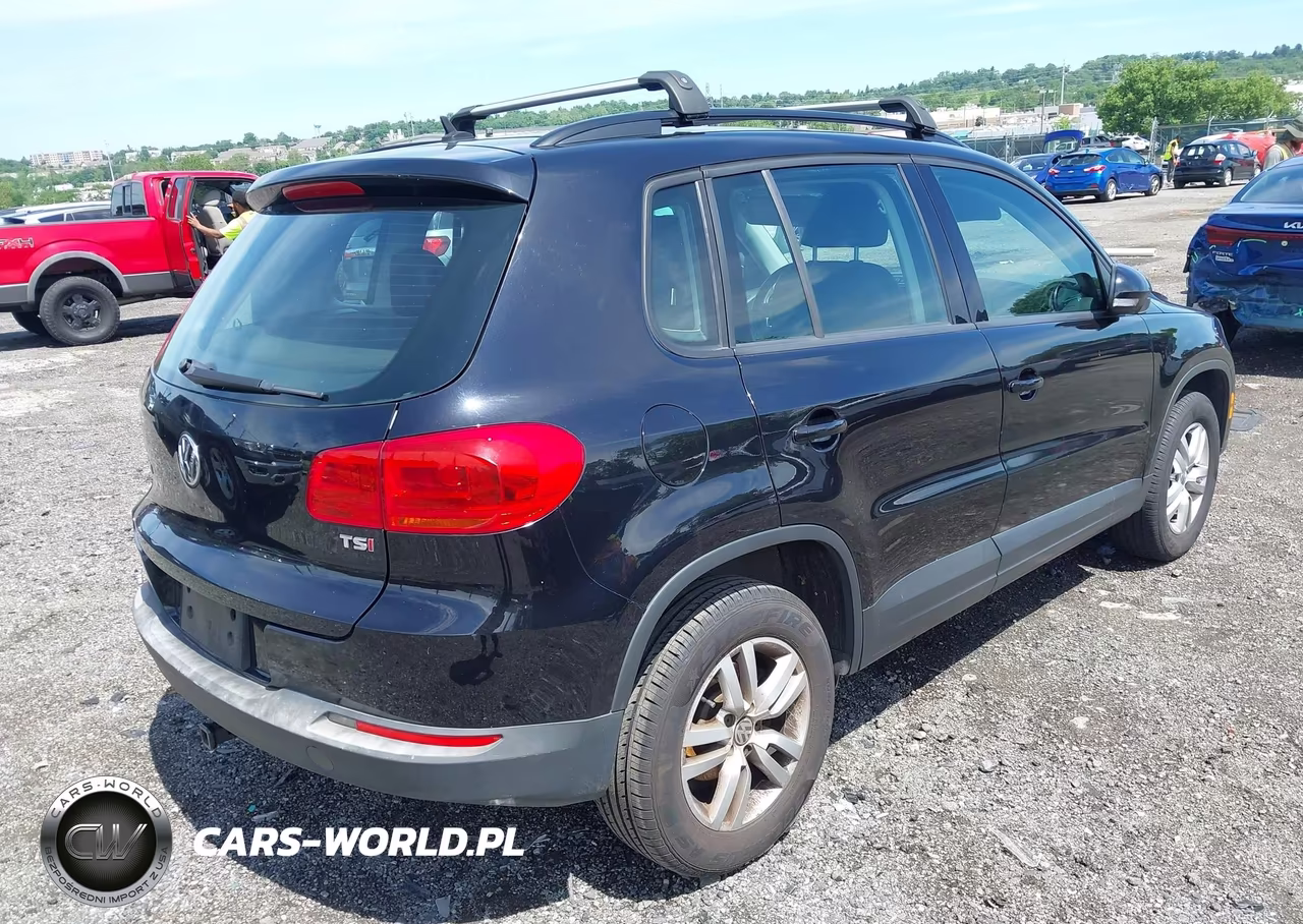 2016 Volkswagen Tiguan S VIN:WVGAV7AX9GW551279 - 4
