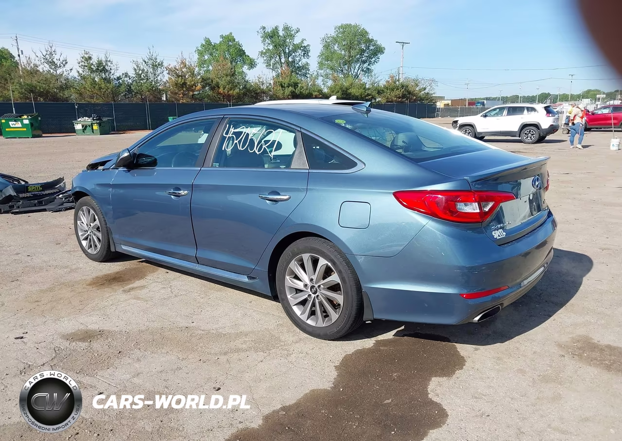 2015 Hyundai Sonata Sport VIN:5NPE34AF8FH219226 - 3