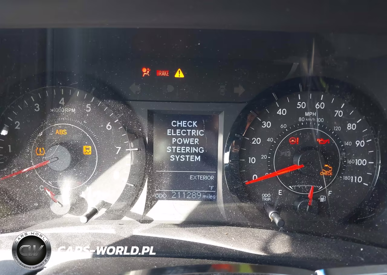 2015 Toyota Sienna Le 7 Passenger VIN:5TDJK3DC5FS106437 - 7