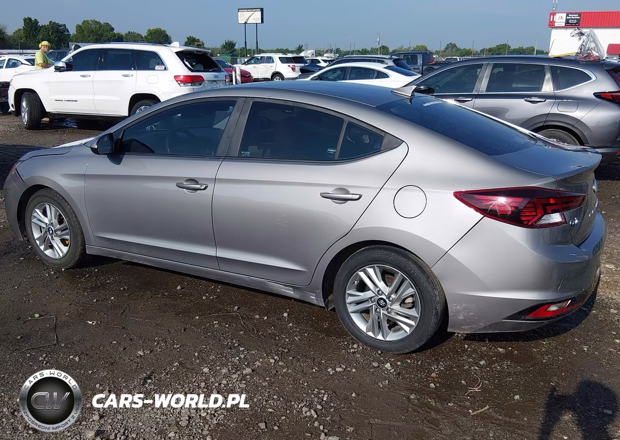 2020 Hyundai Elantra Sel VIN:KMHD84LF6LU026550 - 3