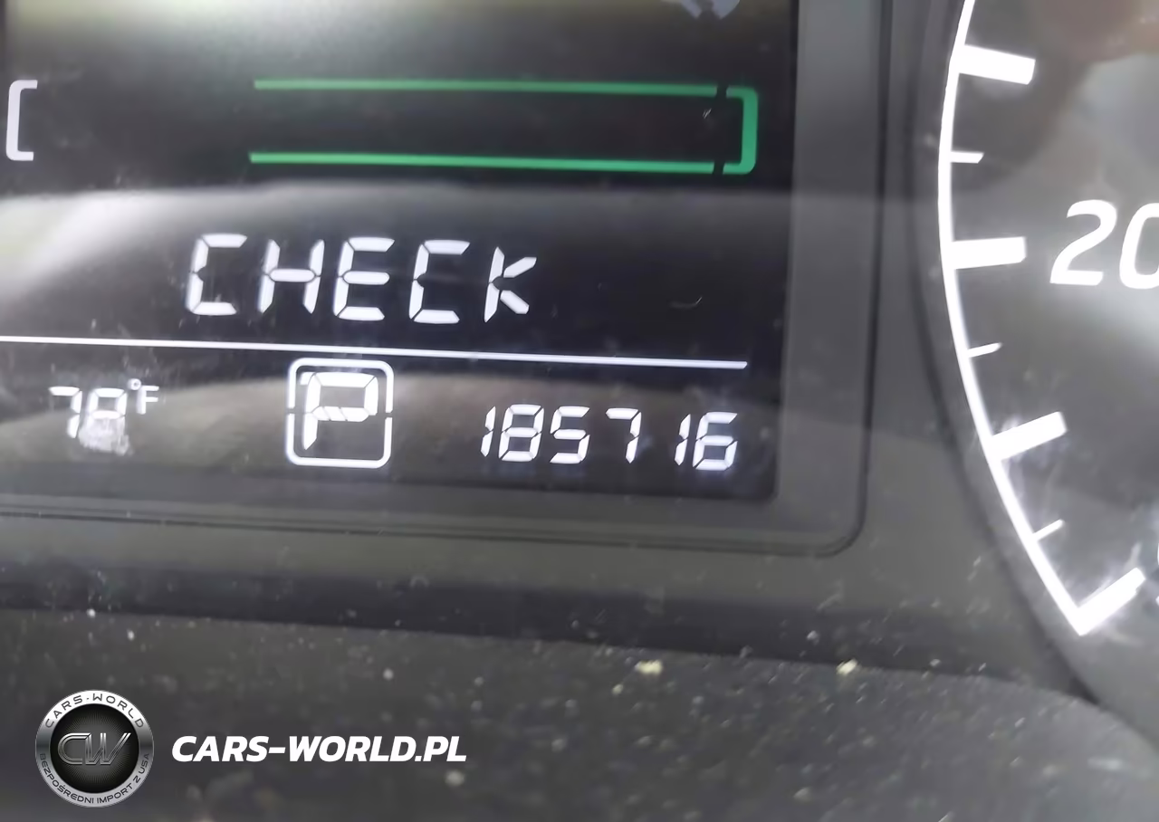 2017 Nissan Sentra S VIN:3N1AB7AP6HY347226 - 7