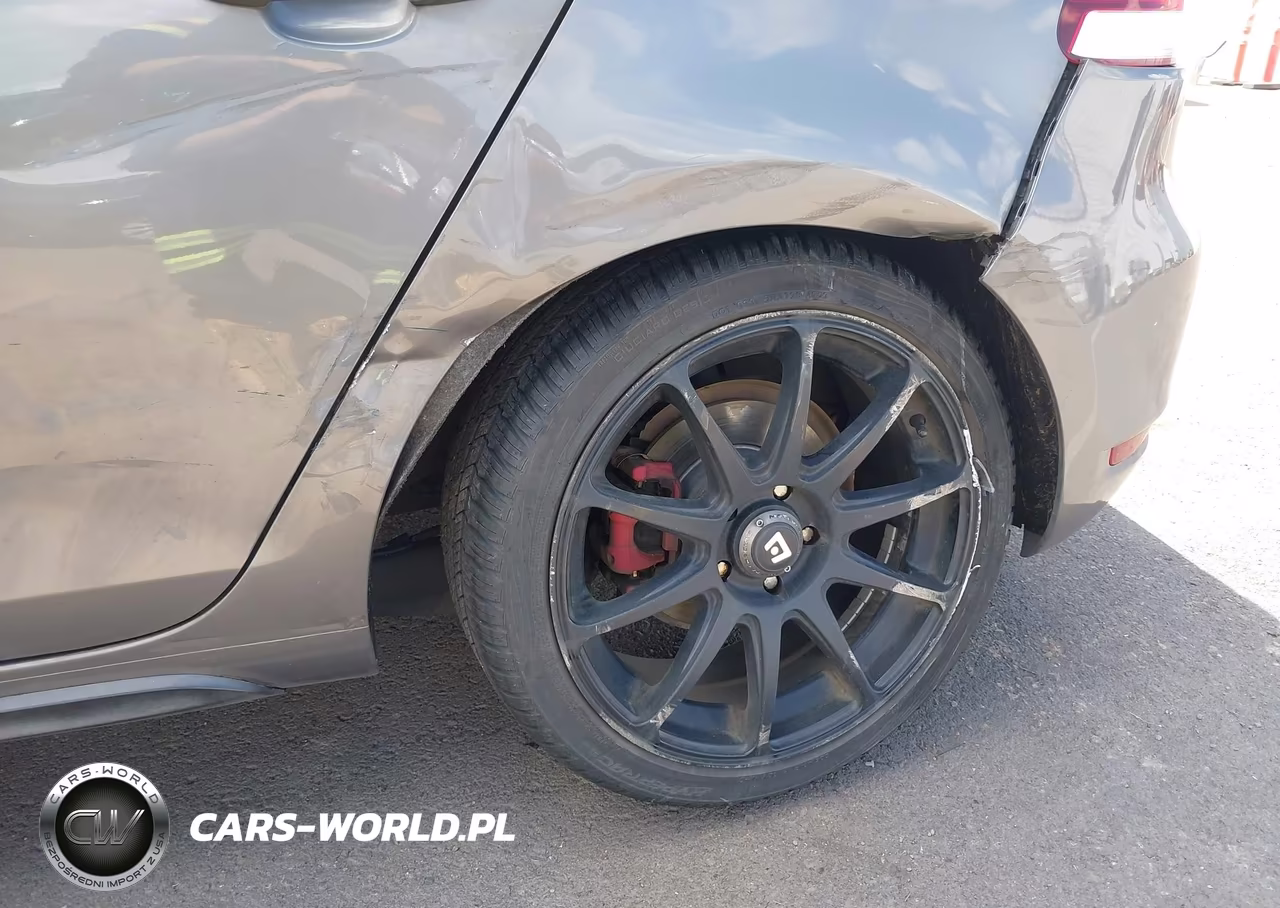 2012 Volkswagen Gti 4-Door VIN:WVWGD7AJ0CW006935 - 18