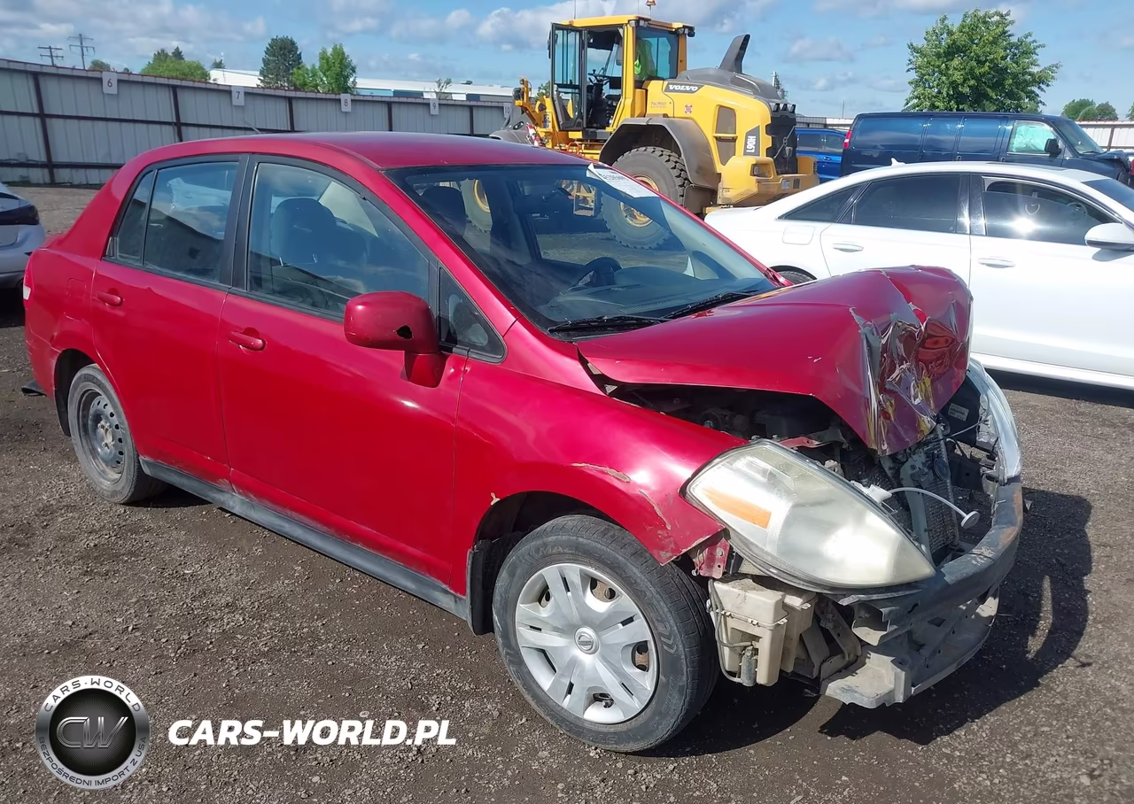 2010 Nissan Versa 1.8S – zdjęcie 1 z 19