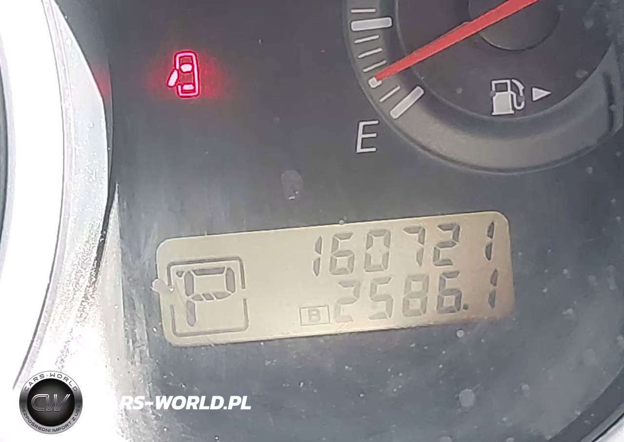 2010 Nissan Versa 1.8S VIN:3N1BC1AP3AL434020 - 16