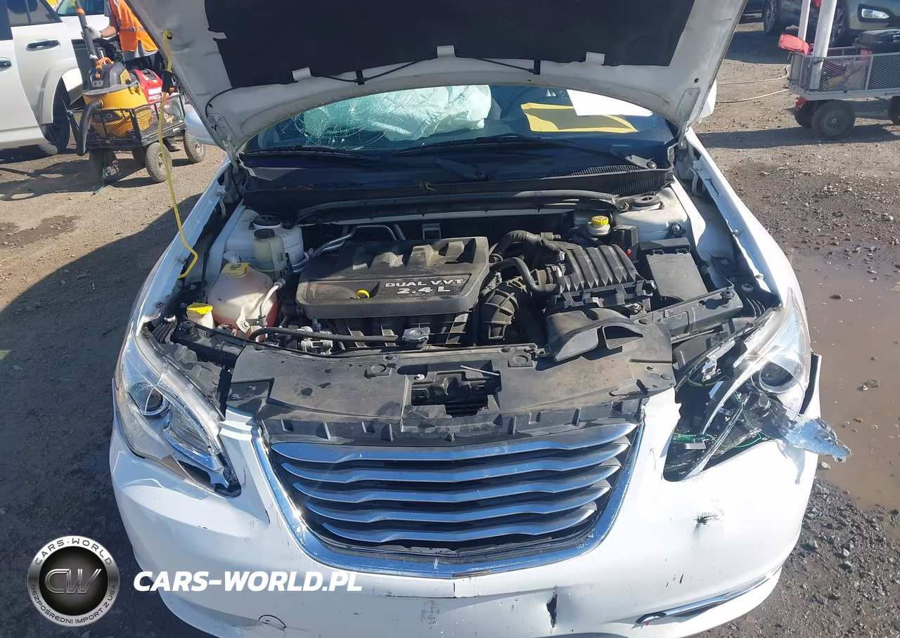 2013 Chrysler 200 Touring VIN:1C3BCBEB4DN511777 - 10