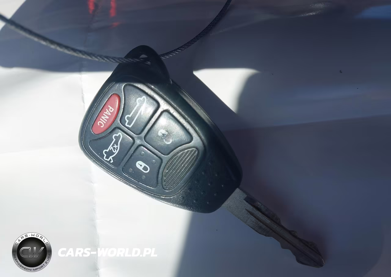 2013 Chrysler 200 Touring VIN:1C3BCBEB4DN511777 - 11